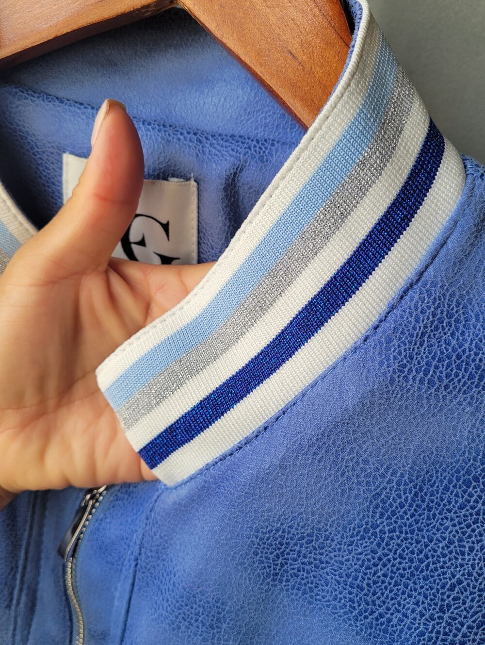 Lena Gabrielle Women's Faux Suede Jacket sz 8 Ocean BLUE Full Zip Stripe Trim - Picture 9 of 12